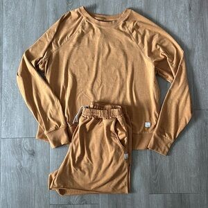 vuori long sleeve and short set